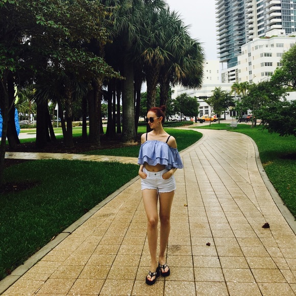 Crop Top - Picture 6 of 8